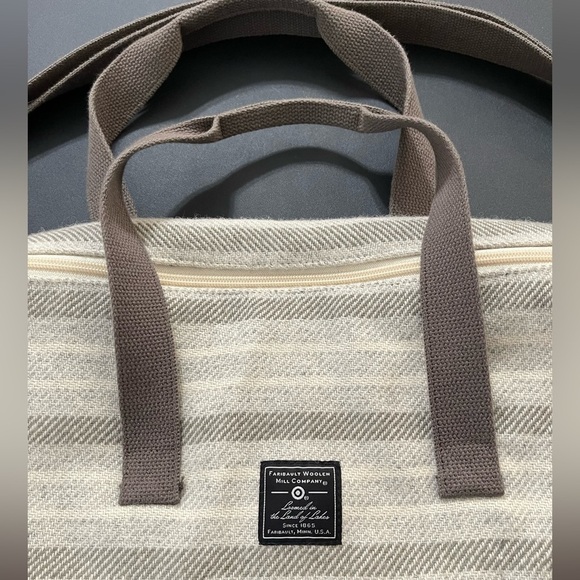 Faribault Woolen Mill Company Duffle Weekender Bag Olive Cream - Picture 3 of 8